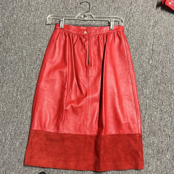 Red leather vintage jacket, and skirt - Picture 4 of 8